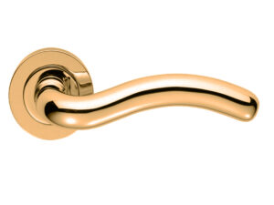 Manital Squiggle Door Handles On Round Rose, Polished Brass (Sold In Pairs)