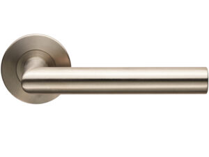 Eurospec Treviri Mitred Door Handles On Slim Fit 6Mm Rose - Grade 304 Satin Stainless Steel