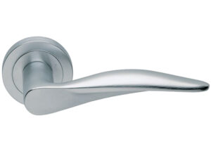 Manital Dali Door Handles On Round Rose, Satin Chrome (Sold In Pairs)