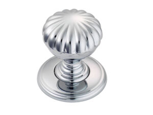 Fingertip Delamain Flower Cupboard Knob (31Mm), Polished Chrome