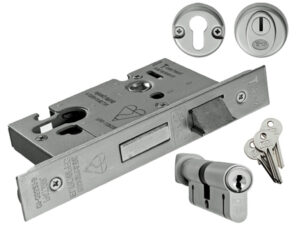 Eurospec Insurance Rated (Complete Set) Bs Euro Profile Cylinder And Turn Sashlocks - Silver Finish