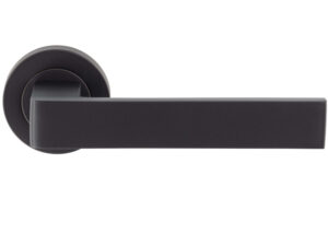 Sasso Door Handles On Round Rose, Matt Black (Sold In Pairs)