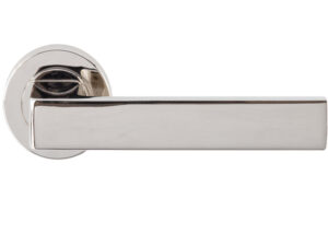 Sasso Door Handles On Round Rose, Polished Nickel (Sold In Pairs)