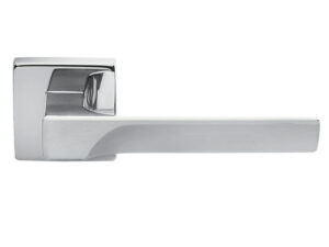 Manital Flash Door Handles On Square Rose, Polished Chrome (Sold In Pairs)