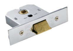 Eurospec Standard 2.5, Or 3 Inch Box Latches (Bolt Through) - Silver Or Brass Finish