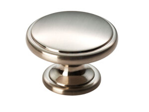 Fingertip Oxford Cupboard Knob, Satin Nickel