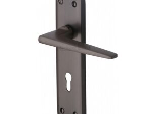 Heritage Brass Kendal Door Handles On Backplate, Matt Bronze (Sold In Pairs)