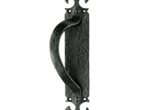 Ludlow Foundries Offset Pull Handle On Backplate (Left Or Right Hand), Black Antique