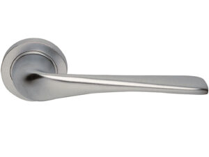 Manital Le Mans Door Handles On Round Rose, Satin Chrome (Sold In Pairs)