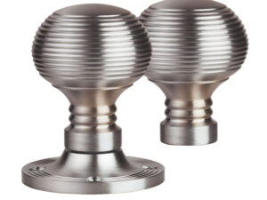 Manital Queen Anne Reeded 61Mm Diameter Base Rim Door Knobs, Satin Chrome (Sold In Pairs)