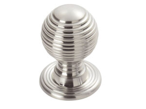 Fingertip Queen Anne Reeded Cupboard Knob (28Mm Or 35Mm), Polished Chrome