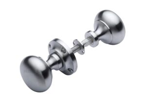 Heritage Brass Victoria Rim Door Knobs, Satin Chrome (Sold In Pairs)