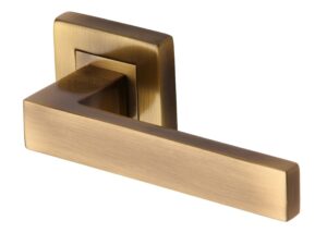 Heritage Brass Delta Sq Antique Brass Door Handles On Square Rose (Sold In Pairs)