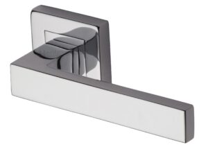 Heritage Brass Delta Sq Polished Chrome Door Handles On Square Rose (Sold In Pairs)