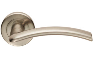 Serozzetta Residential Trenta Door Handles On Round Rose, Satin Nickel (Sold In Pairs)