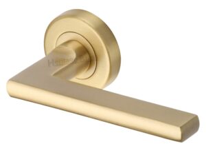 Heritage Brass Trident Satin Brass Door Handles On Round Rose (Sold In Pairs)