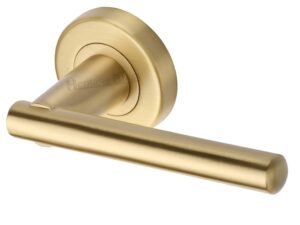 Heritage Brass Challenger Satin Brass Door Handles On Round Rose (Sold In Pairs)