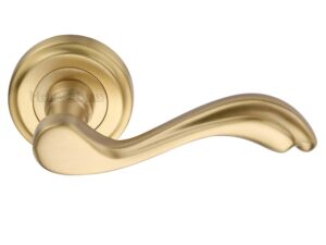 Heritage Brass Lisboa Satin Brass Door Handles On Round Rose (Sold In Pairs)