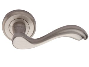 Heritage Brass Lisboa Satin Nickel Door Handles On Round Rose(Sold In Pairs)