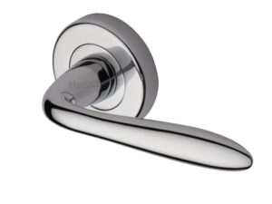 Heritage Brass Sutton Polished Chrome Door Handles On Round Rose (Sold In Pairs)