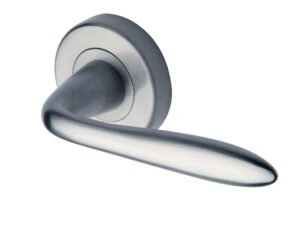 Heritage Brass Sutton Satin Chrome Door Handles On Round Rose (Sold In Pairs)