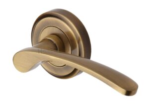 Heritage Brass Sophia Antique Brass Door Handles On Round Rose (Sold In Pairs)