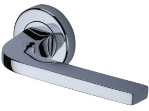 Heritage Brass Bellagio Polished Chrome Door Handles On Round Rose (Sold In Pairs)