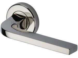 Heritage Brass Bellagio' Polished Nickel Door Handles On Round Rose (Sold In Pairs)