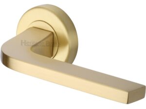 Heritage Brass Bellagio Satin Brass Door Handles On Round Rose (Sold In Pairs)