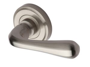 Heritage Brass Charlbury Satin Nickel Door Handles On Round Rose (Sold In Pairs)