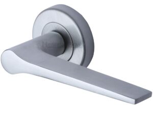 Heritage Brass Gio Satin Chrome Door Handles On Round Rose (Sold In Pairs)