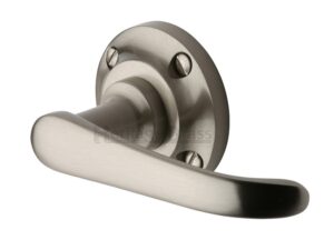 Heritage Brass Windsor Door Handles On Round Rose, Satin Nickel (Sold In Pairs)