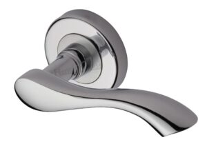 Heritage Brass Algarve Polished Chrome Door Handles On Round Rose (Sold In Pairs)