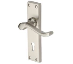 Heritage Brass Bedford Satin Nickel Door Handles(Sold In Pairs)