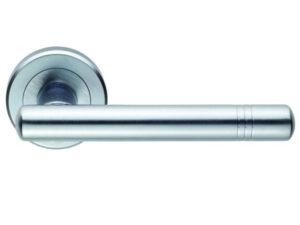 Serozzetta Atalaya Door Handles On Round Rose, Satin Chrome (Sold In Pairs)