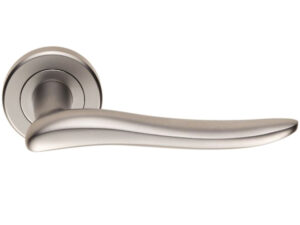 Serozzetta Marissa Door Handles On Round Rose, Satin Chrome (Sold In Pairs)