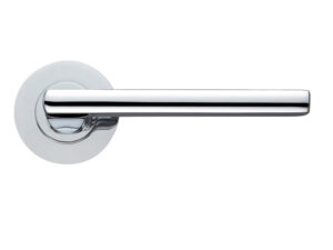 Zoo Hardware Stanza Venice Lever On Round Rose, Polished Chrome (Sold In Pairs)