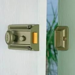 77 Traditional Nightlatch Less Cylinders
