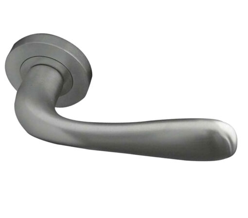 Reguitti Classic Door Handles On Round Rose