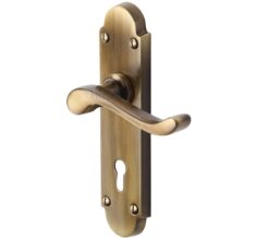 Heritage Brass Savoy Antique Brass Door Handles (Sold In Pairs)