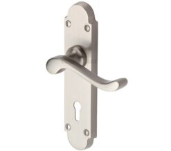 Heritage Brass Savoy Satin Nickel Door Handles(Sold In Pairs)