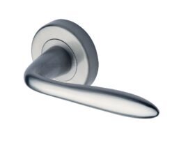 Heritage Brass Sutton Satin Chrome Door Handles On Round Rose (Sold In Pairs)