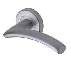 Heritage Brass Centaur Satin Chrome Door Handles On Round Rose (Sold In Pairs)