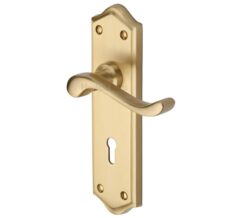 Heritage Brass Buckingham Satin Brass Door Handles (Sold In Pairs)