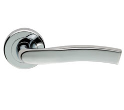 Serozzetta Titan Door Handles On Round Rose, Polished Chrome - (Sold In Pairs)