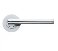 Zoo Hardware Stanza Venice Lever On Round Rose, Polished Chrome (Sold In Pairs)