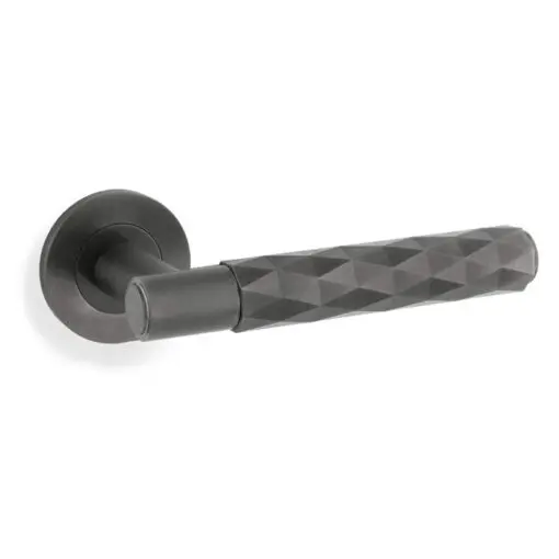 Diamond Cut Spitfire Lever on Round Rose