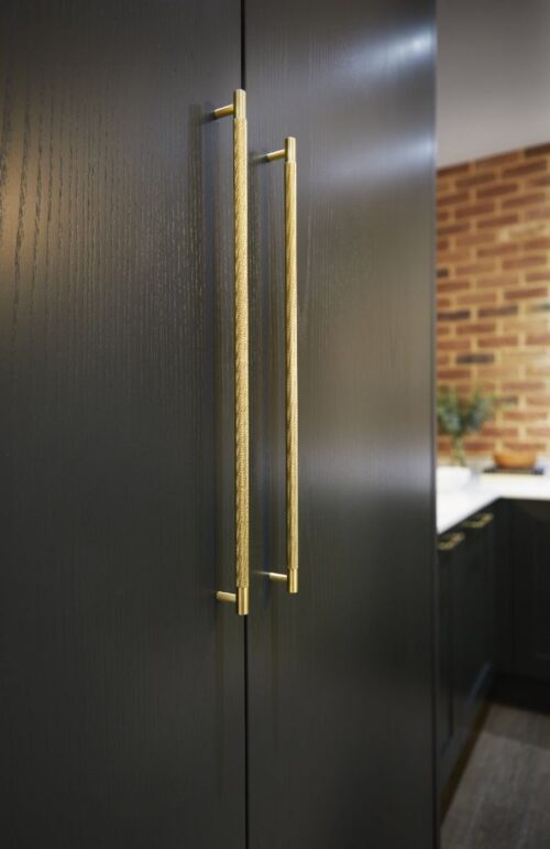 Alexander And Wilks Brunel Diamond Knurled Tbar Handle 160mm C/C Sat Brass Pvd AW810-160-SBPVD