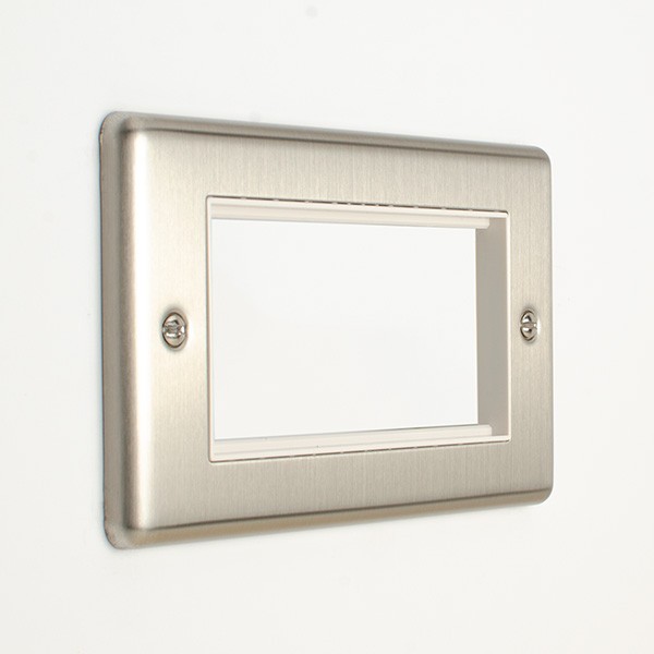 Eurolite En4Modssw 4 Gang Module Frame Satin Enhance Range White Trim