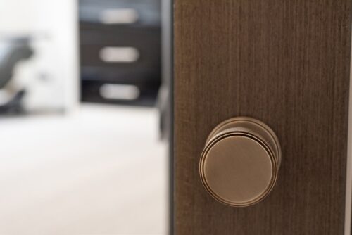 Millhouse Brass Harrison Solid Brass Knurled Mortice Knob on Concealed Fix Rose - Antique Brass MH450KSMKAB